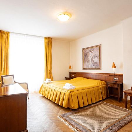 Melissa Apartments Карлови Вари Екстериор снимка