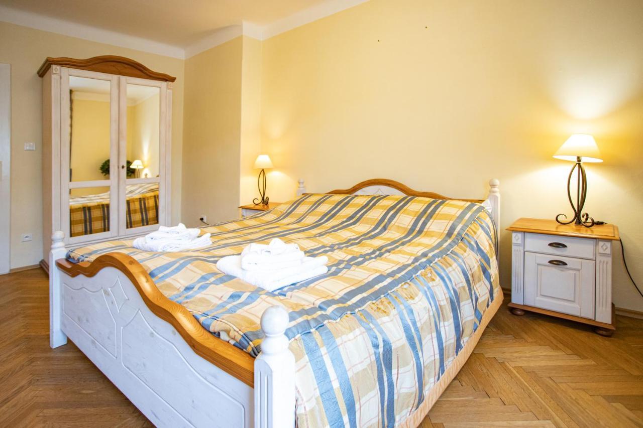 Melissa Apartments Карлови Вари Екстериор снимка