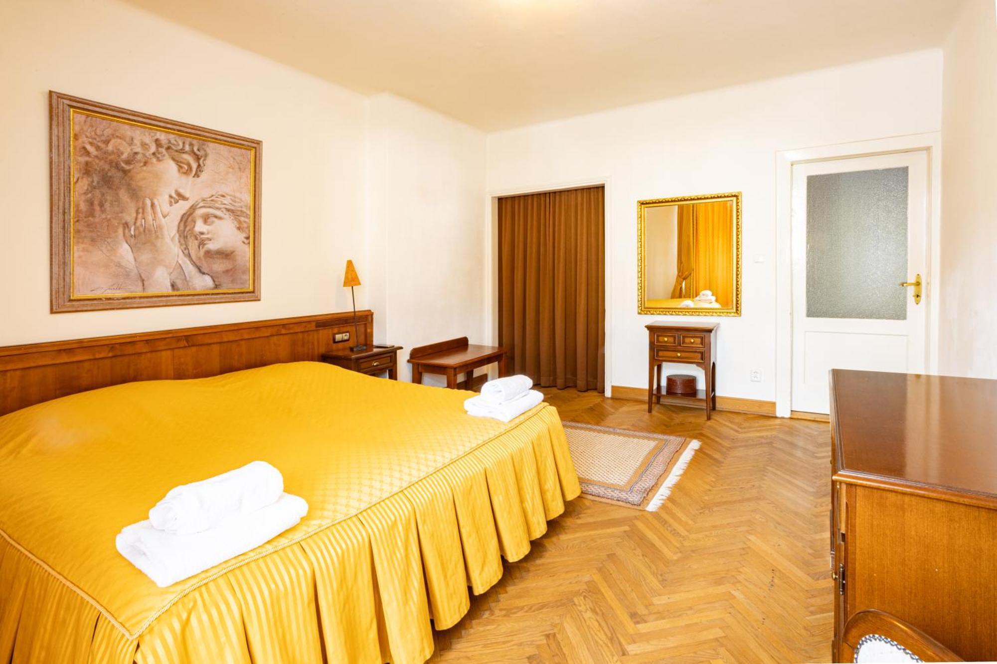 Melissa Apartments Карлови Вари Екстериор снимка