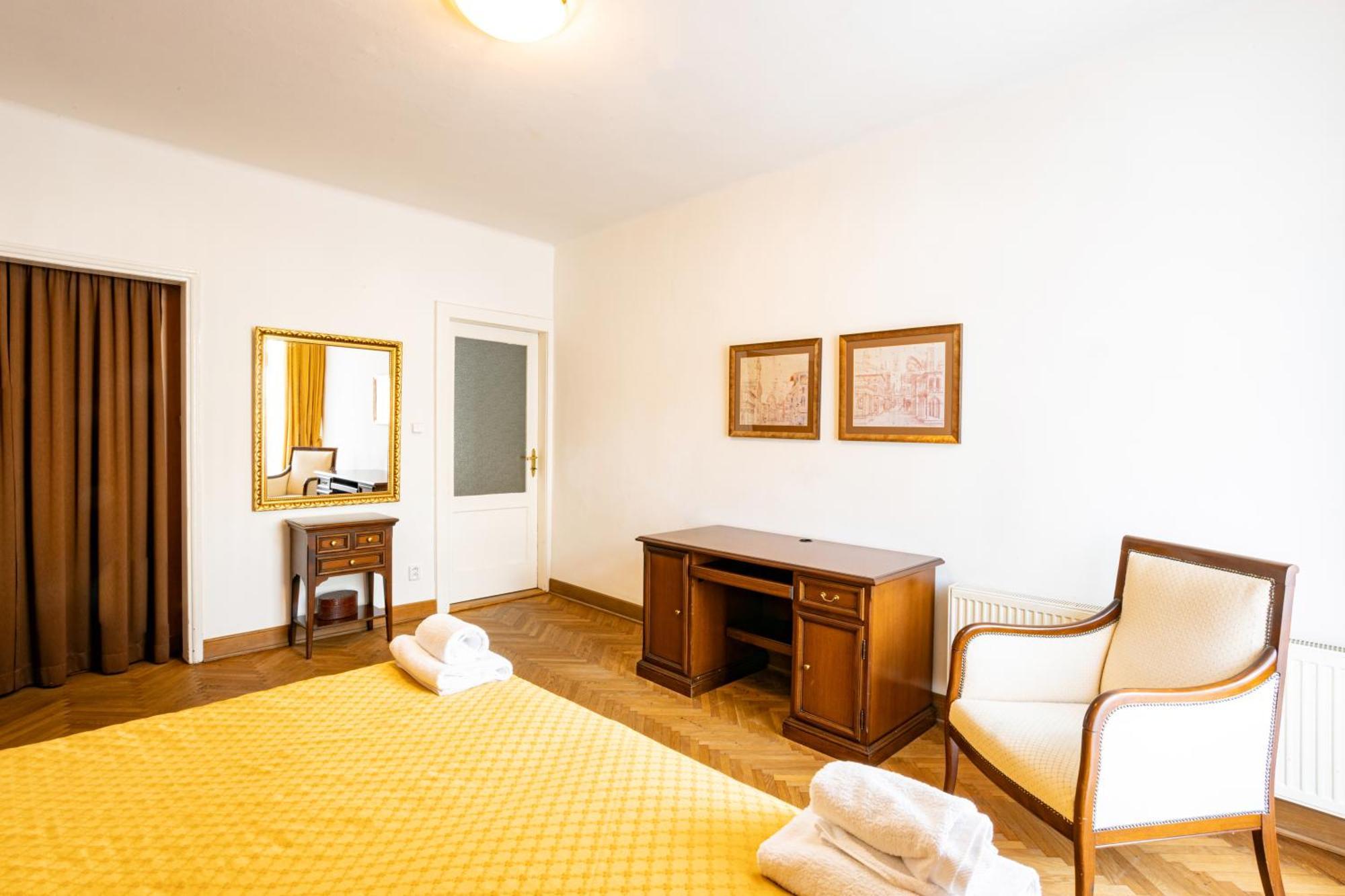 Melissa Apartments Карлови Вари Екстериор снимка