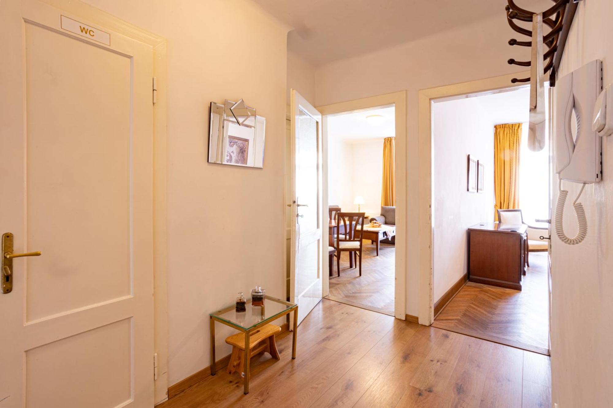 Melissa Apartments Карлови Вари Екстериор снимка